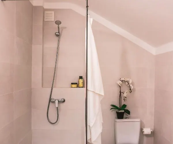 Marlin House * בליאל